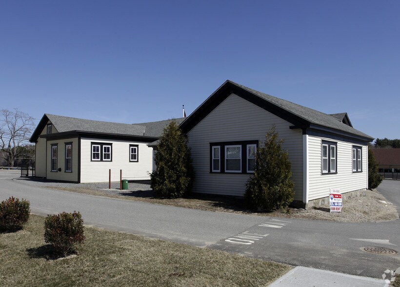 More Photos Of 35 East Ave, Burrillville Freestanding For Lease