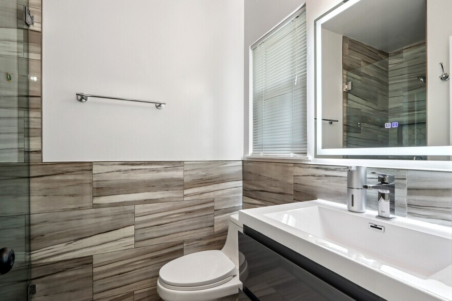 More Photos Of 16428 Halsted St, North Hills Multifamily For Sale