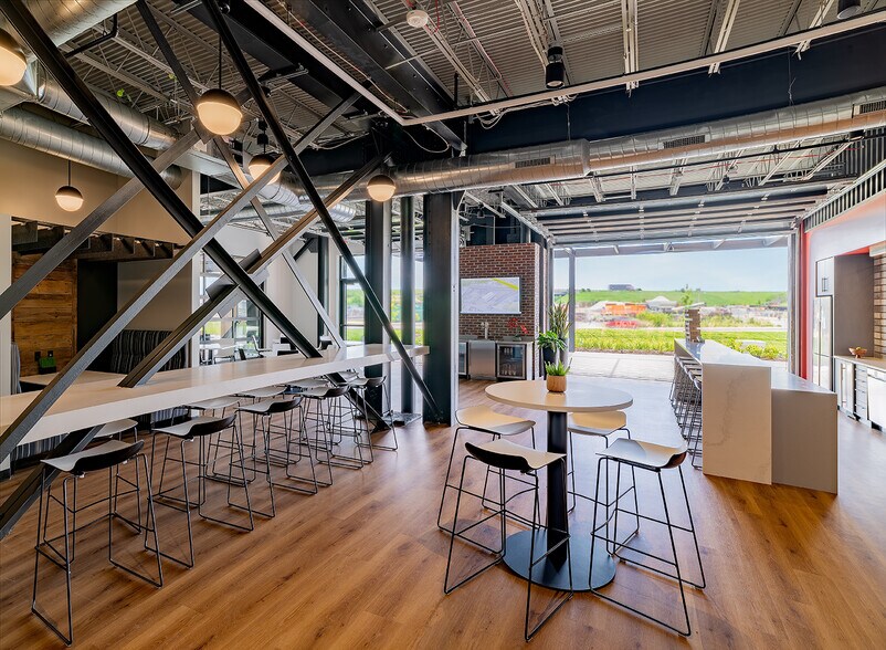 More Photos Of 4565 McRee Ave, Saint Louis Office For Lease