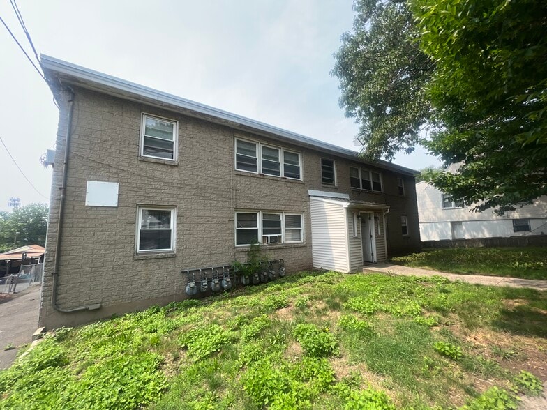 Primary Photo Of 76 Fulton St, New Haven Apartments For Sale