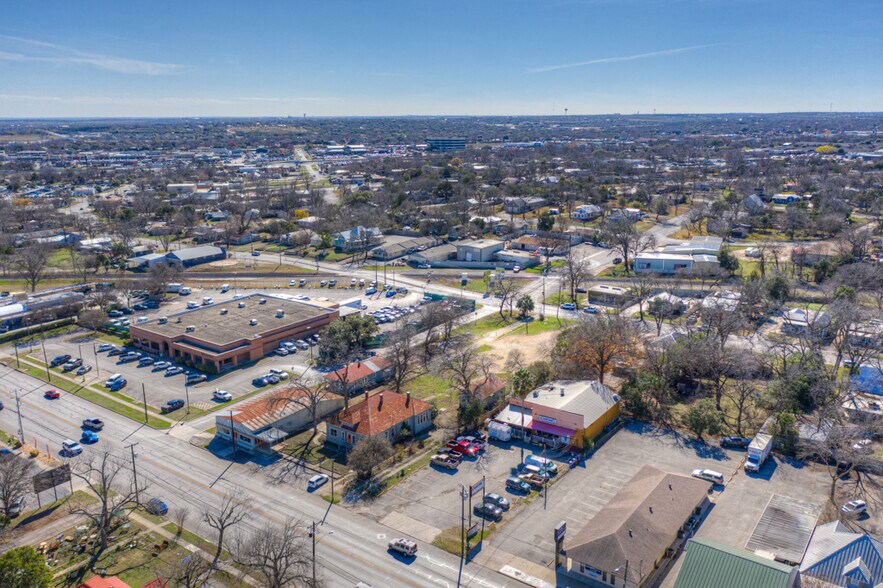 More Photos Of 650-664 S Seguin Ave, New Braunfels Land For Sale