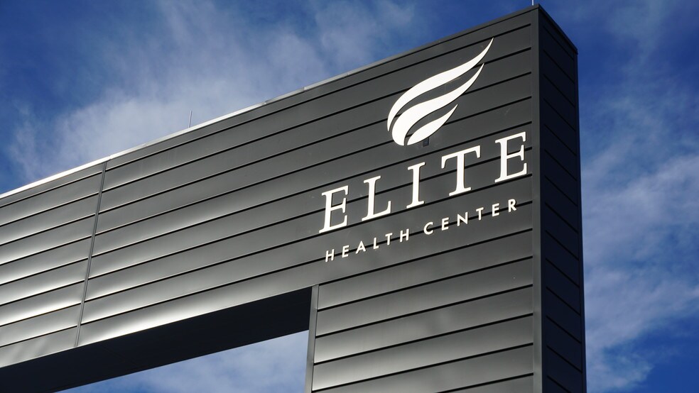 More Photos Of 820 W 42nd St, Scottsbluff Medical For Lease