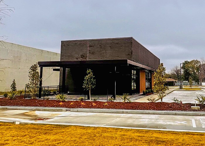 Primary Photo Of 3300 Johnston St, Lafayette Fast Food For Lease