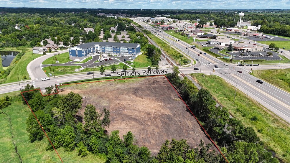 Primary Photo Of SW Corner Hwy 55 & Settlers Pkwy, Buffalo Land For Sale