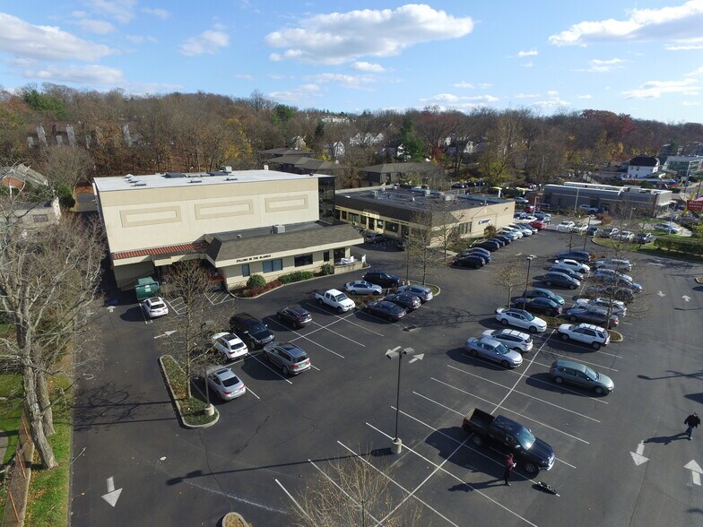 More Photos Of 346 Main Ave, Norwalk Restaurant For Lease