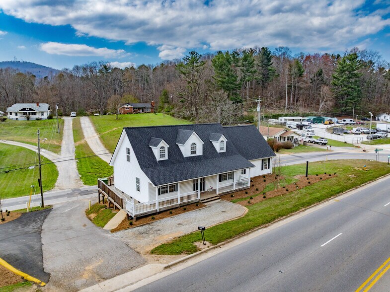 Primary Photo Of 396 New Leicester Hwy, Asheville Office For Sale