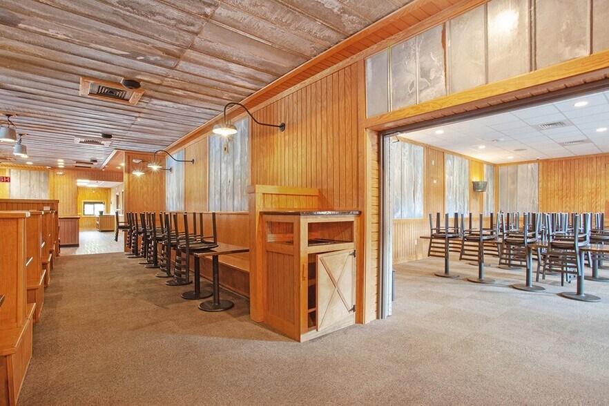 More Photos Of 762 Veterans Pky, Hinesville Restaurant For Sale