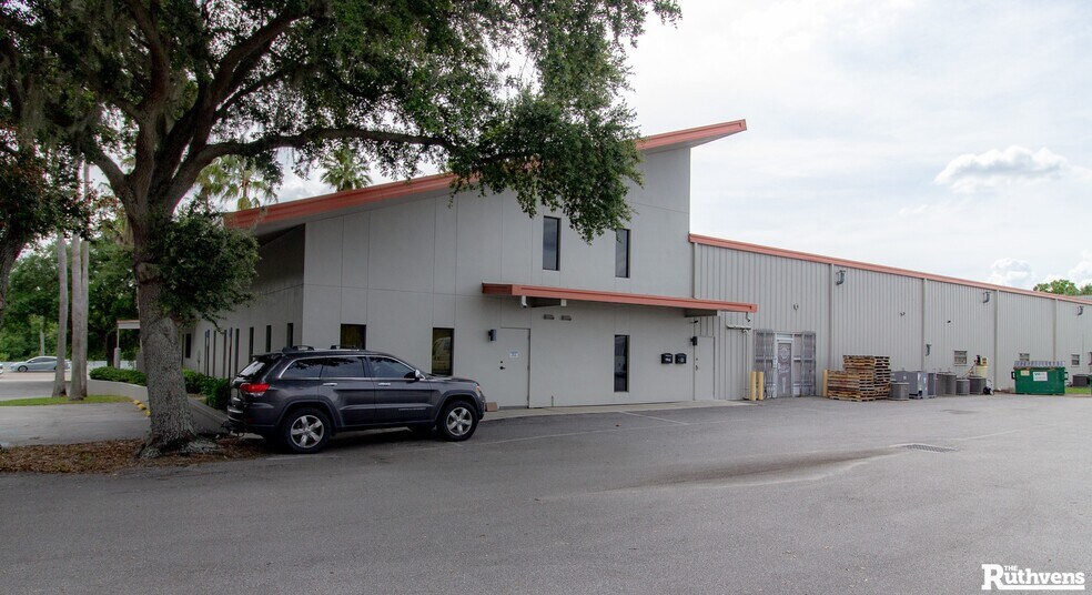 More Photos Of 4100 Recker Hwy, Winter Haven Warehouse For Lease
