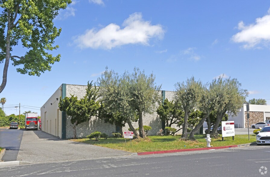 More Photos Of 401 Nelo St, Santa Clara Manufacturing For Lease