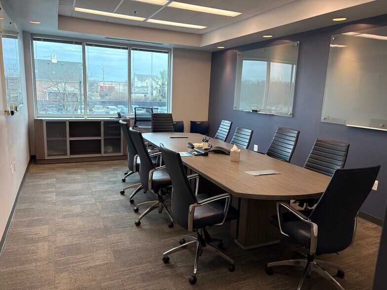 More Photos Of 8100 Sandpiper Cir, Nottingham Medical For Sale