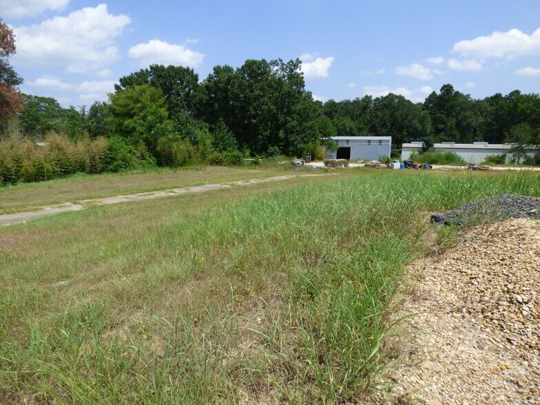 More Photos Of 5231 South St, Nacogdoches Storefront Retail Office For Sale