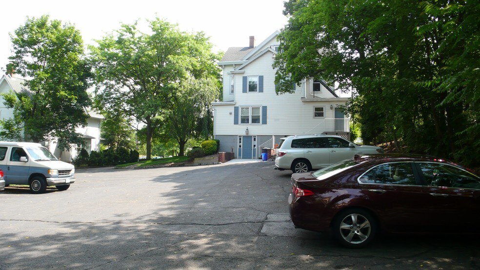 More Photos Of 11 E Cliff St, Somerville Office For Sale