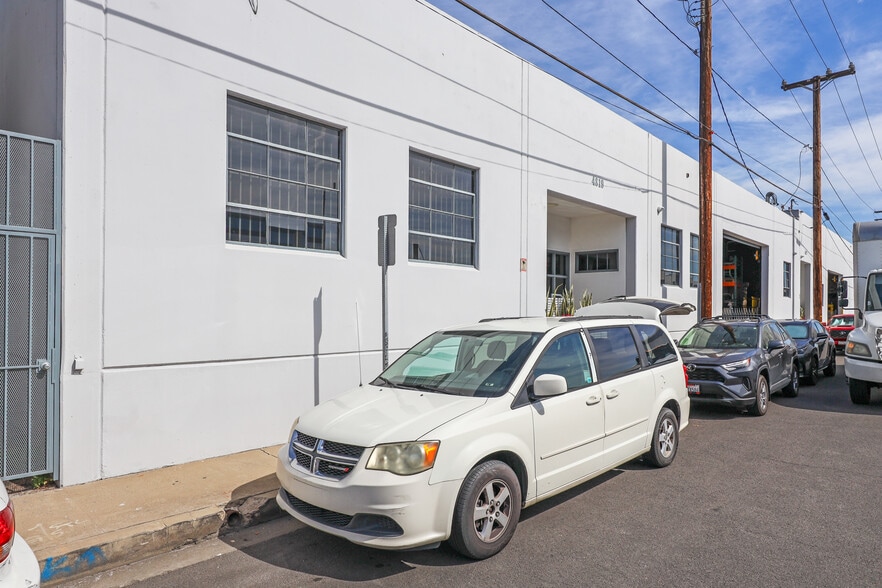 More Photos Of 4807-4827 E 49th St, Vernon Warehouse For Lease