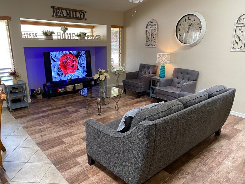 More Photos Of 23026 W Gardenia Dr, Buckeye Assisted Living For Sale
