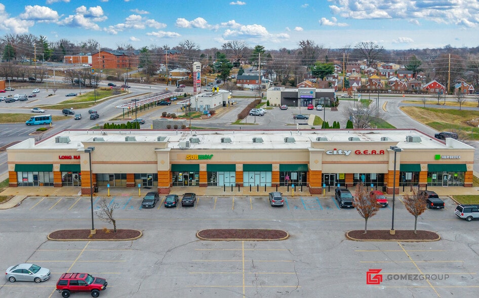 Primary Photo Of 8005 W Florissant, Saint Louis Freestanding For Sale