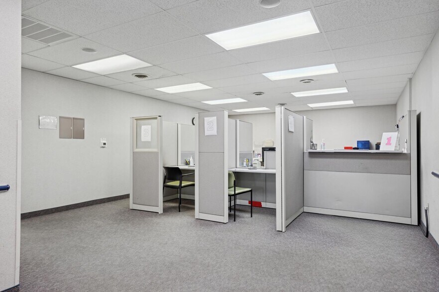 More Photos Of 1569 Medical Dr, Pottstown Office For Sale
