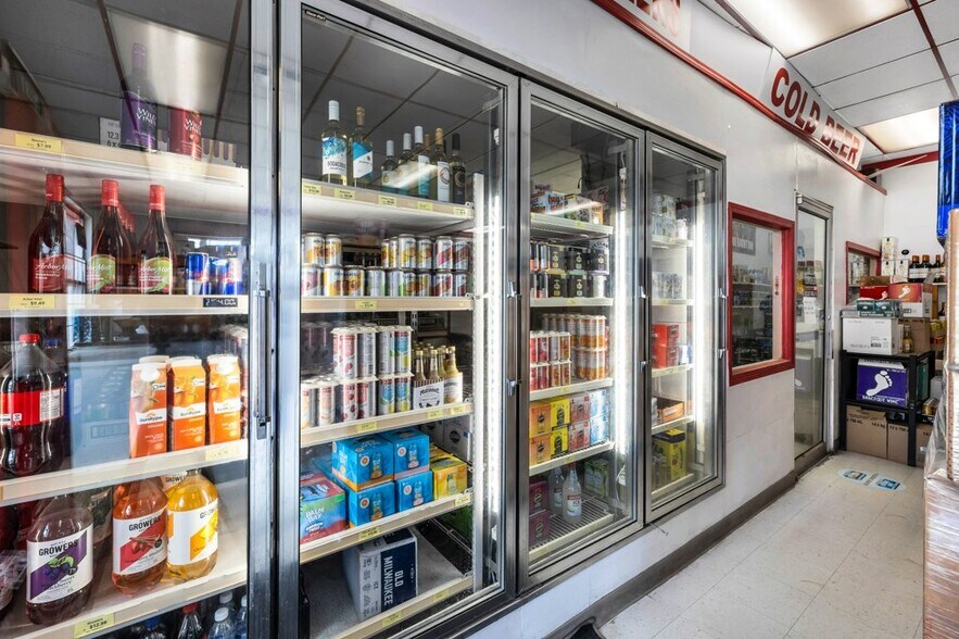 More Photos Of 20 McLeod Ave, Spruce Grove Storefront Retail Office For Sale