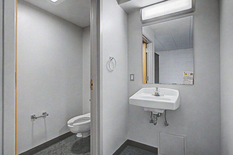 More Photos Of 3520 Alexandria Pike, Newport Apartments For Sale