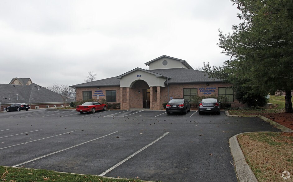 More Photos Of 354 Cool Springs Blvd, Franklin Medical For Lease