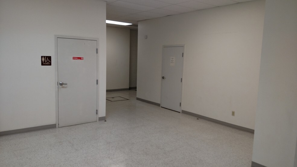 More Photos Of 625 1/2 Main St, Rapid City Office For Lease