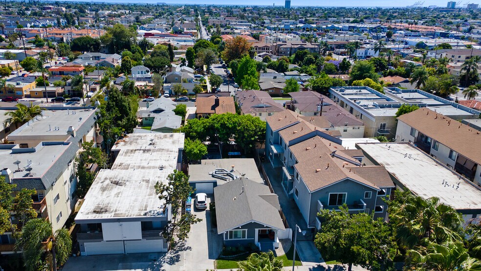 More Photos Of , Long Beach Multifamily For Sale