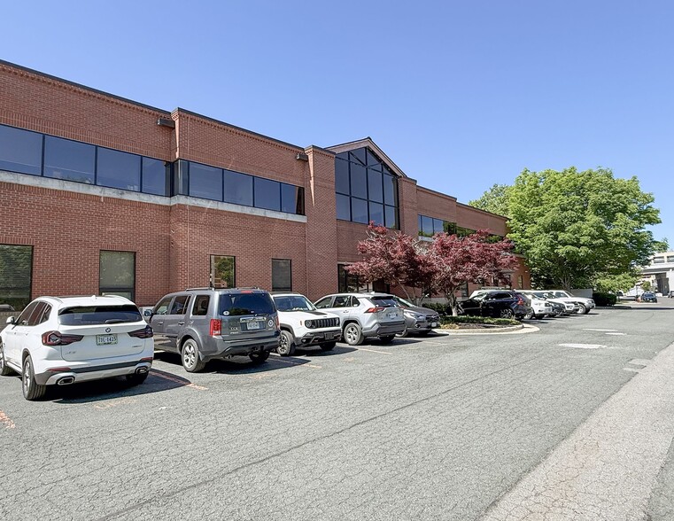 More Photos Of 100 Avon St, Charlottesville Office For Lease