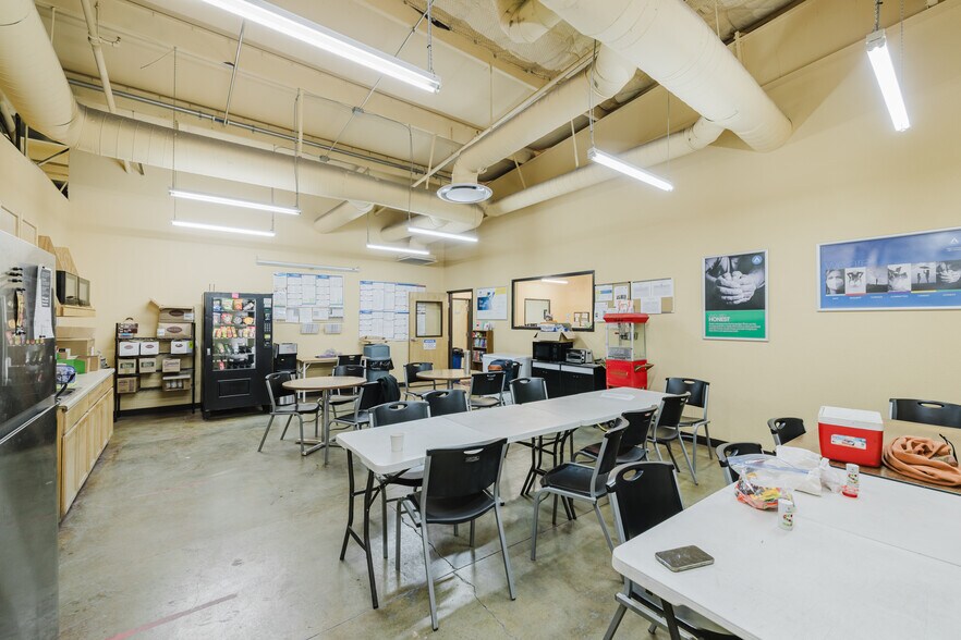 More Photos Of 1345 Water St, Elko Warehouse For Lease