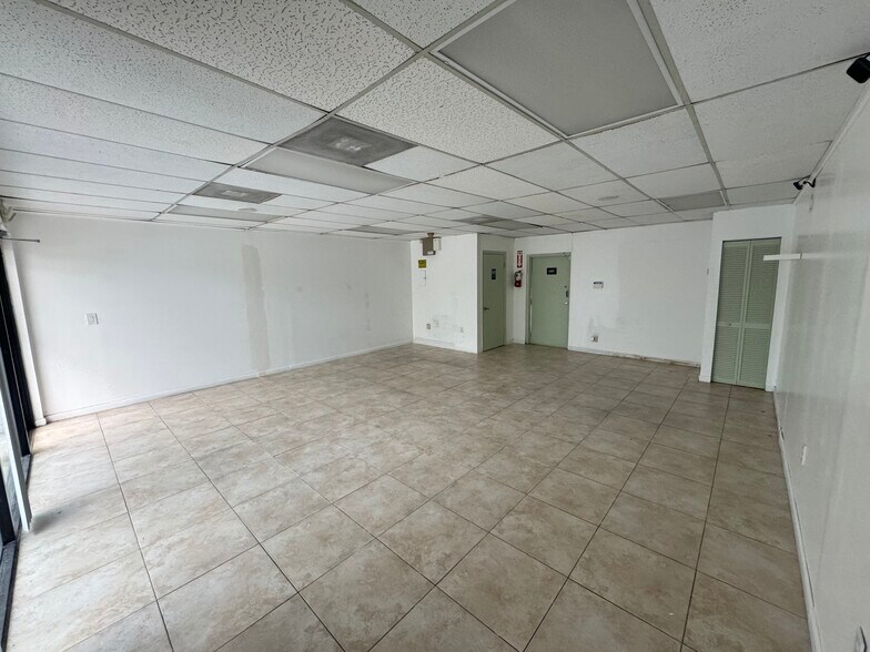 More Photos Of 10550 NW 77TH Ct, Hialeah Unknown For Lease