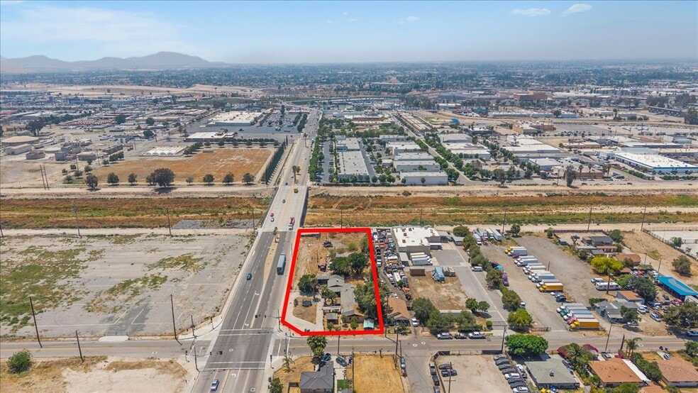 More Photos Of 1144 S Washington Ave, San Bernardino Land For Sale