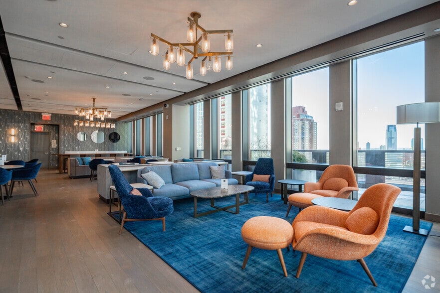 More Photos Of 107 Greenwich St, New York Office For Lease