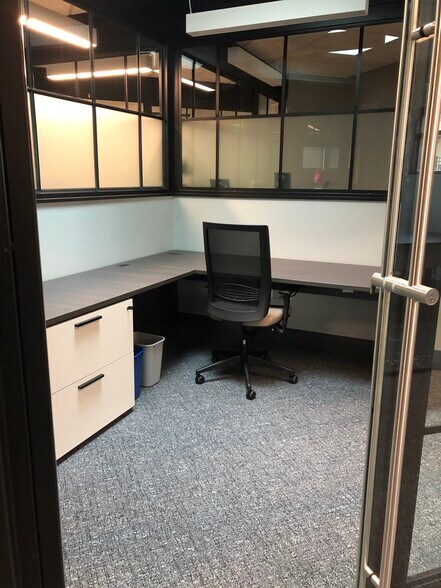 More Photos Of 1823 Ford St, Golden Office Residential For Lease