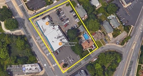 More Photos Of 742-756 N Wellwood Ave, Lindenhurst Storefront Retail Office For Lease