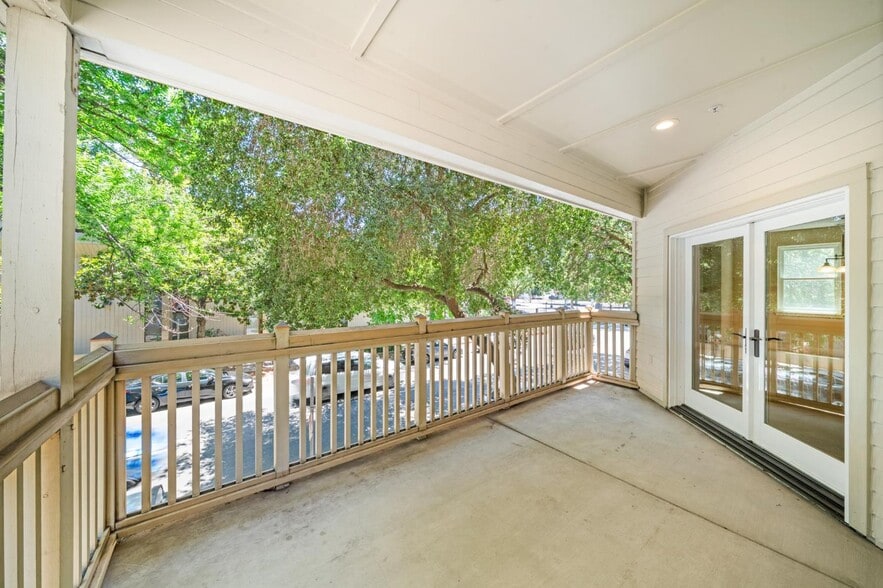 More Photos Of 1304-1306 19th St, Sacramento Office Residential For Sale
