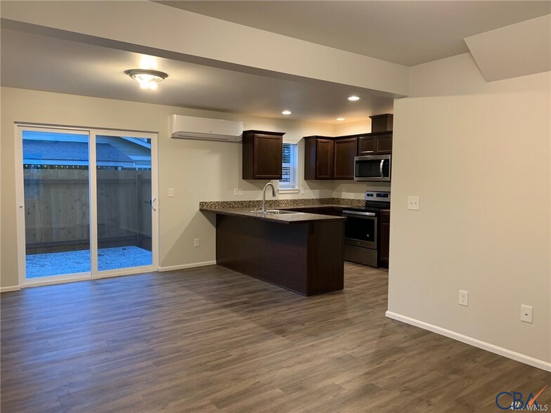 More Photos Of 1860-1862 Trigg, Ferndale Apartments For Sale