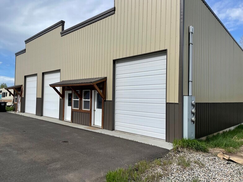 More Photos Of 460 Krahn Ln, McCall Warehouse For Sale