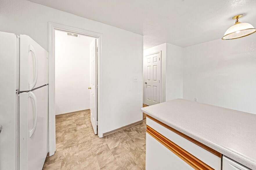 More Photos Of 516 J St, Medford Multifamily For Sale
