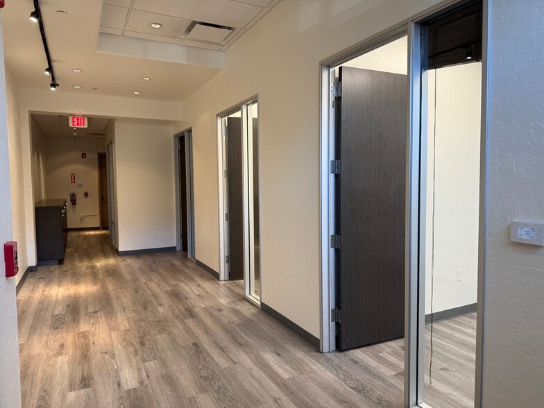 More Photos Of 400-410 E Main St, Visalia Office For Lease