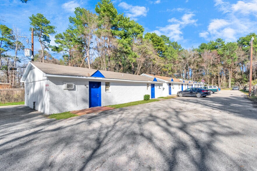 More Photos Of 409 Austin Rd, Conroe Apartments For Sale