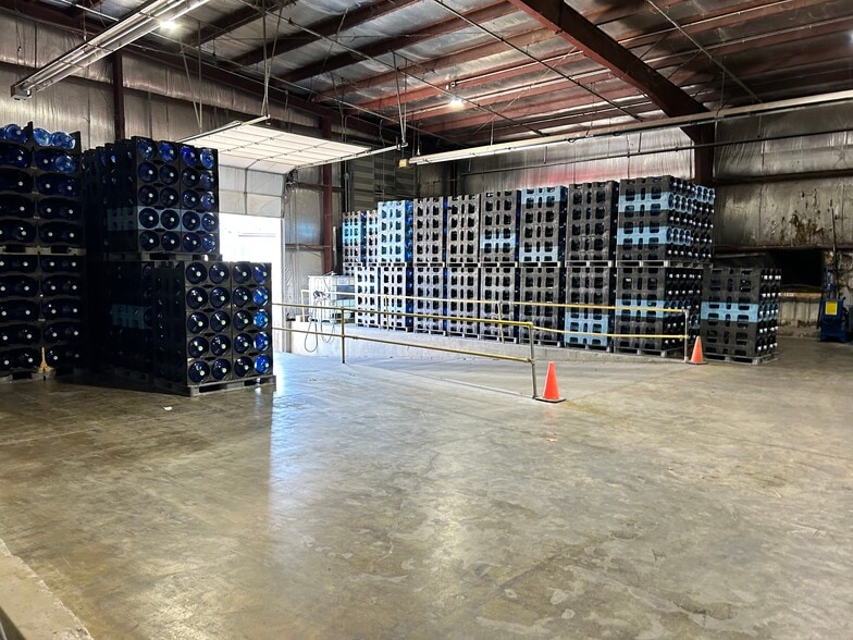 More Photos Of 203 Harris Dr, Poca Industrial For Sale