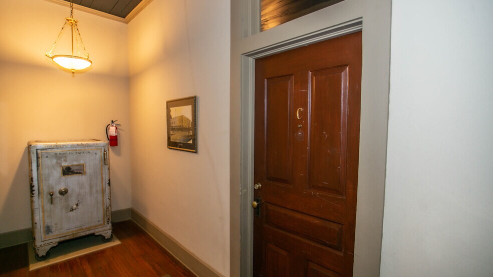 More Photos Of 122-128 Vale St, Jefferson Storefront Retail Residential For Sale