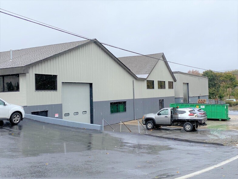 More Photos Of 164 Seneca Rd, Lehighton Warehouse For Lease