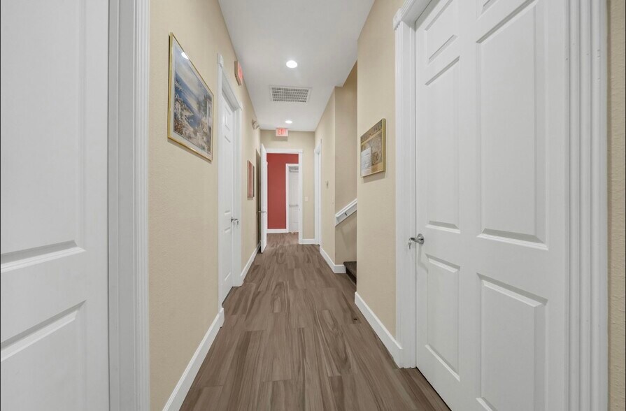 More Photos Of 120 Eldridge Rd, Sugar Land Medical For Sale