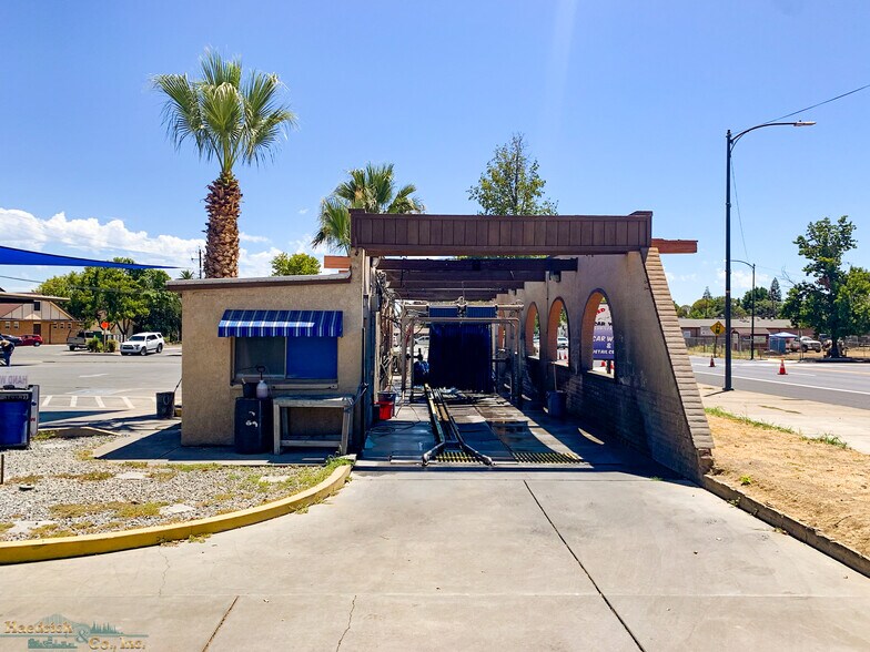 More Photos Of 312 Main St, Red Bluff Carwash For Sale