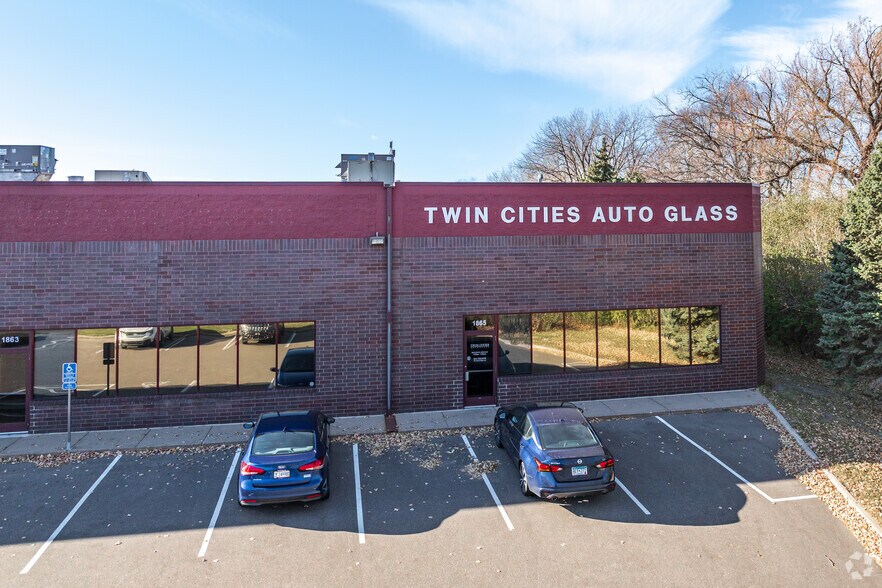 More Photos Of 1851-1865 Buerkle Rd, White Bear Lake Distribution For Lease