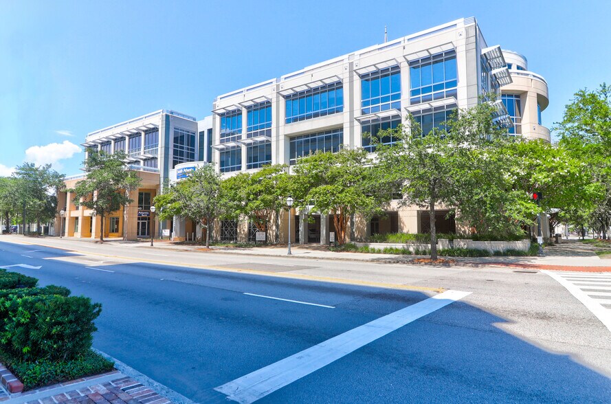 More Photos Of 40 Calhoun St, Charleston Office For Lease