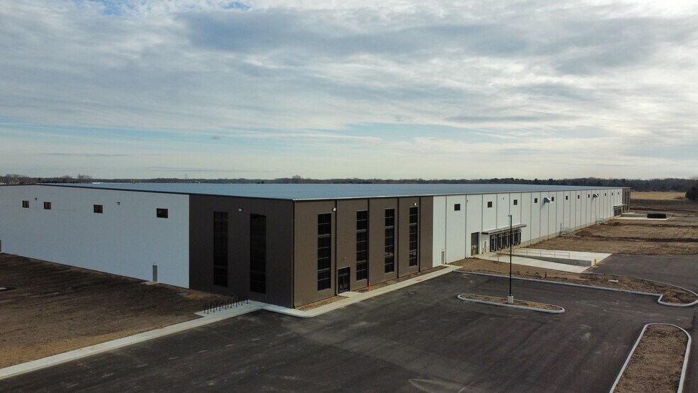 More Photos Of 5910 N Dylan Dr, South Bend Distribution For Lease
