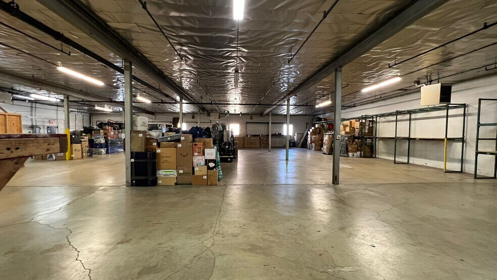 More Photos Of 123 N 10th Ave, Melrose Park Warehouse For Lease
