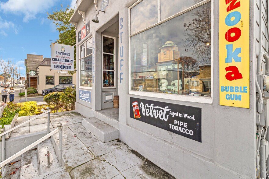More Photos Of 883 Lighthouse Ave, Monterey General Retail For Sale