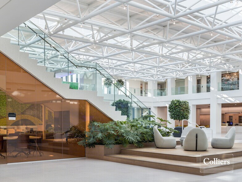 More Photos Of 100 N Broadway, Saint Louis Office For Lease