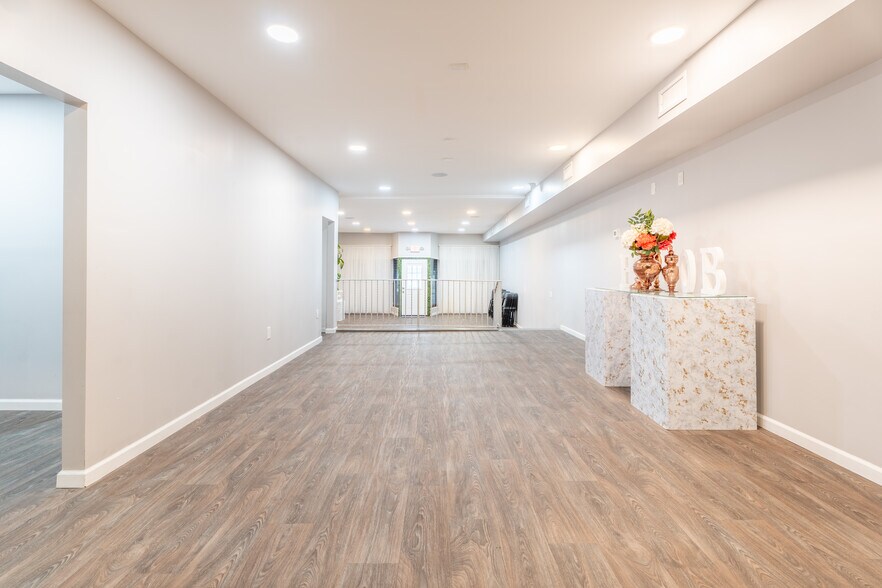 More Photos Of 282 Lyons Ave, Newark Storefront Retail Residential For Sale